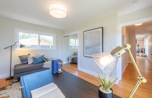 2020 Helena Way, Redwood City CA  94061-3311 exterior