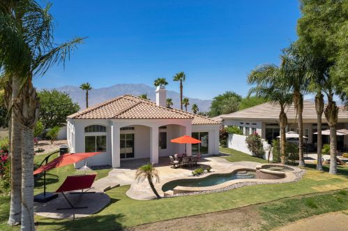116 Via Las Flores, Rancho Mirage CA  92270-5205 exterior
