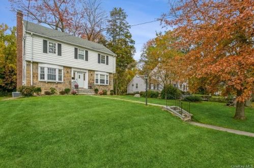 191 Bon Air Ave, New Rochelle, NY 10804-3104