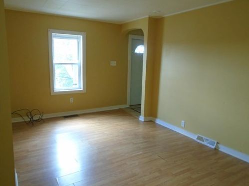 352 Beaver St, Leetsdale PA  15056-1106 exterior