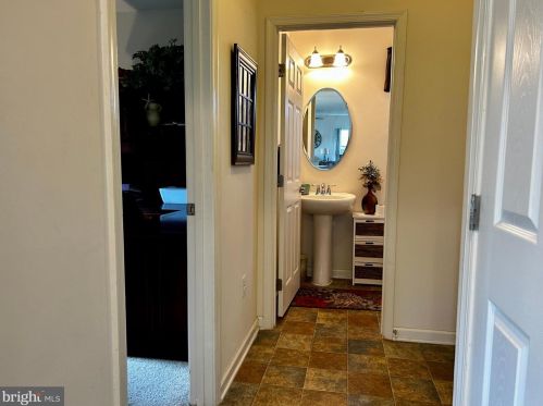 148 Killian Ln, Charles Town WV  25414-4939 exterior