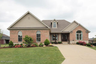 4817 Paddock Springs Dr, Louisville, KY 40299-5711