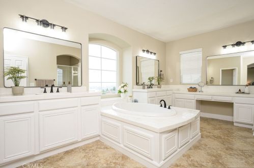 21 Via Scenica, Lake Elsinore CA  92532-0129 exterior