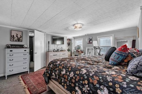 352 Shrub Rd, Bristol CT  06010-2473 exterior