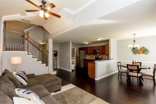 12608 Bay Ave, Euless TX  76040-3449 exterior