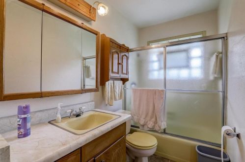 11315 Glenbrook Ln, Thiensville WI  53092-3113 exterior