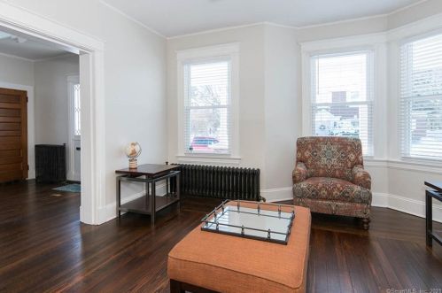 42 Merriman St, Bristol CT  06010-5042 exterior