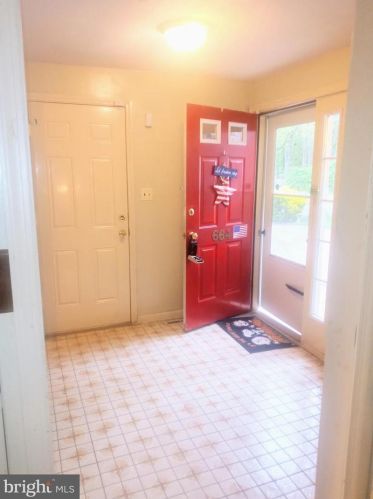 664 Independence Blvd, Dover, DE 19904-2630