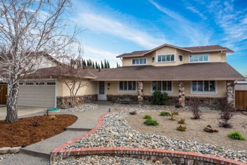 2601 Pickfair Ln, Livermore, CA 94551-1736