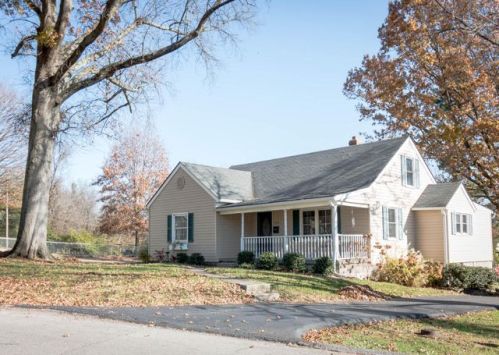 713 Ashland Ave, Shelbyville, KY 40065-1607
