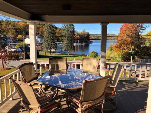 4 Lake Ave, Sunapee, NH 03782-2613