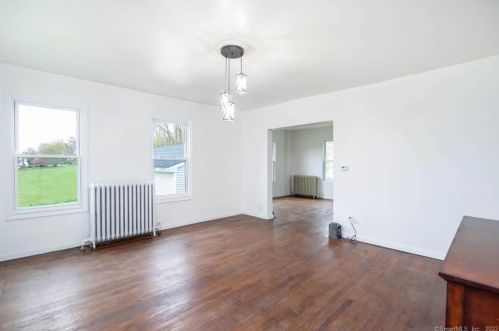 322 Ridgewood Rd, Middletown CT  06457-1949 exterior