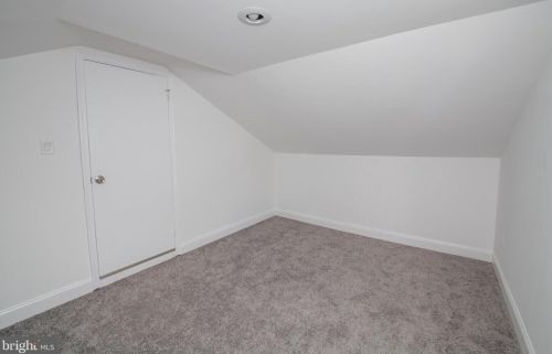 1865 Greymont St, Philadelphia PA  19116-3829 exterior