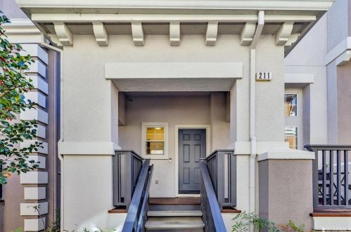 211 Moresby Ln, Redwood City, CA 94063-5505