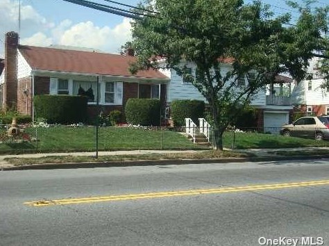 141-05 Linden Blvd, Jamaica, NY 11436-1023