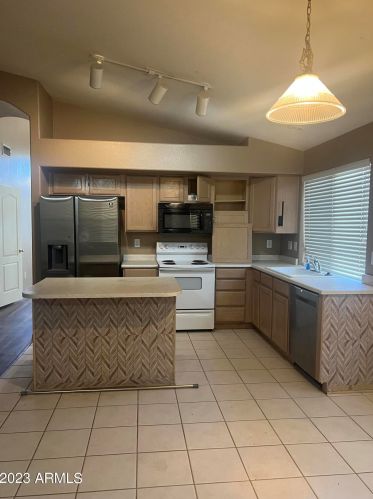 1728 Erie St, Gilbert AZ  85295-5680 exterior