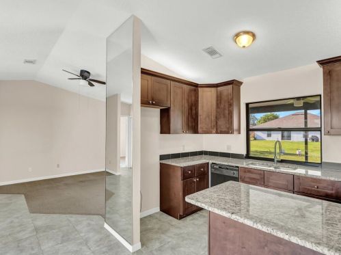 634 Streamlet Ave, Fort Pierce FL 34983-4658 exterior