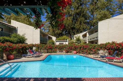 5516 Armitos Ave, Santa Barbara CA  93117-3571 exterior