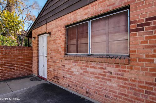 333 Alvernon Way, Tucson AZ  85711-4180 exterior