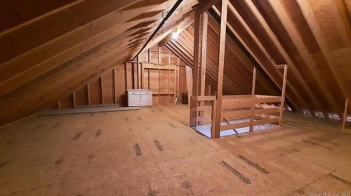 46 Senexet Rd, Putnam CT  06260-1050 exterior