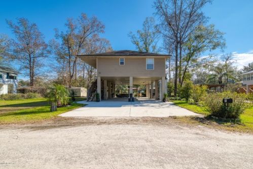 1975 Red Bug Aly, Middleburg, FL 32068-4924