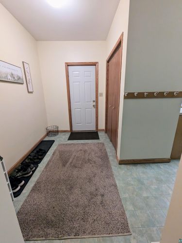 648 Jill St, Duluth MN 55803-2109 exterior