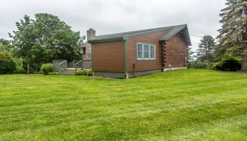 550 Hart St, Dighton MA  02715-1407 exterior