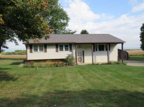 6830 Winchester Rd, Carroll, OH 43112-9623
