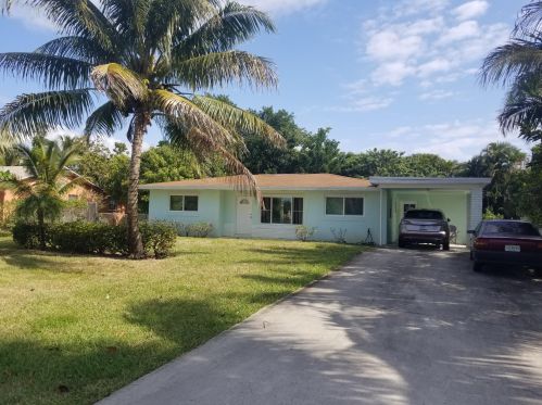 515 Cortez Ln, Delray Beach, FL 33445-2467
