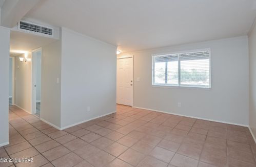 7651 Poinciana Dr, Tucson AZ  85730-4221 exterior