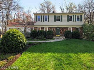 12415 Kings Lake Dr, Herndon, VA 20191-1611