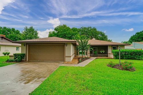 1498 Lake Rochelle Dr, Winter Haven, FL 33881-9645