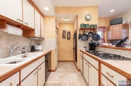 131 Schley St, Outwater NJ  07026-2337 exterior