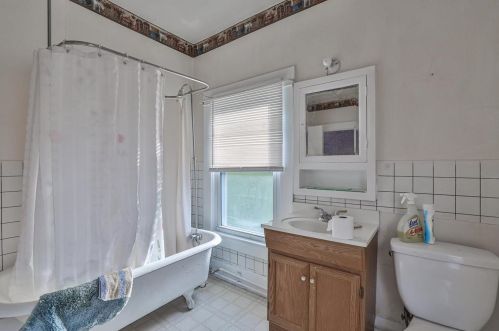 226 Sycamore St, New Haven OH  45030-1131 exterior