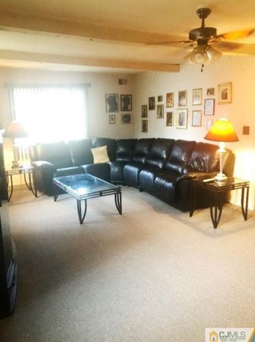 1 Kerry Ct, Old Bridge NJ  08857-2610 exterior