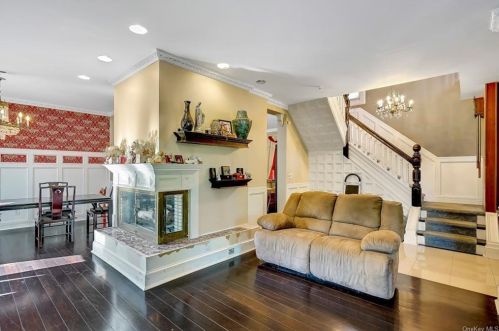 111 Highland Ave, Middletown NY  10940-4713 exterior