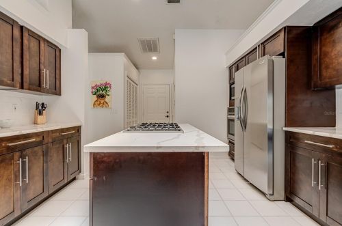 963 Ridgewood Ter, Tarpon Springs FL  34689-2622 exterior