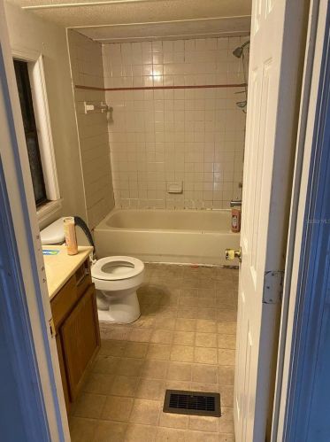 31700 Orange St, Mount Plymouth FL  32776-8520 exterior