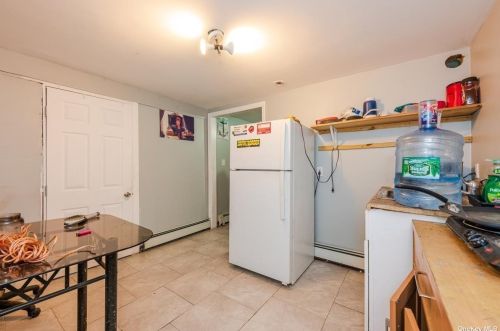 60 Locust St, Central Islip NY  11722-3126 exterior