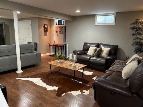 1690 Wagon Wheel Dr, Easton PA  18040-8273 exterior