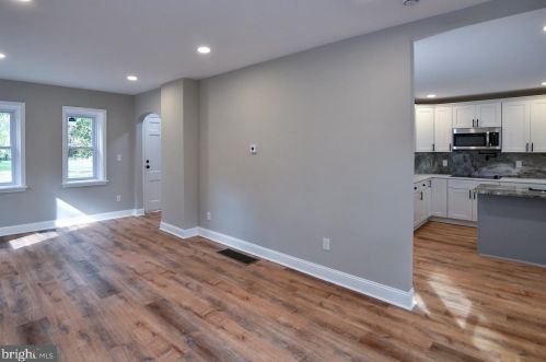 380 Ivy Mills Rd, Glen Mills PA  19342-1424 exterior