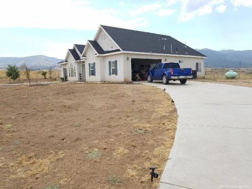 18741 Danford Rd, Tehachapi CA  93561-7666 exterior