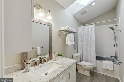 444 Great Falls St, Falls Church VA  22046-2608 exterior