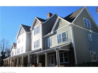 106 Wyllys St, Hartford, CT 06106