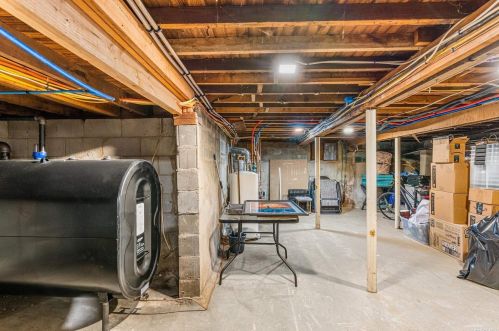 26 Patchogue Rd, Scotts Beach NY  11789-1422 exterior