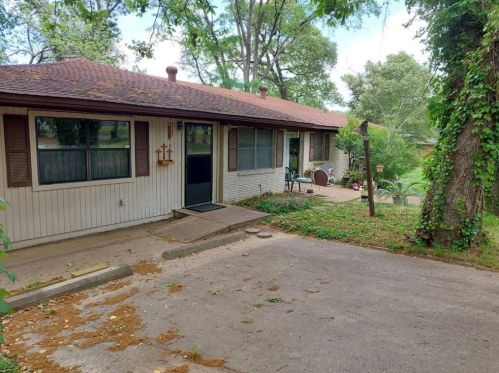 101 Leland Dr, Athens, TX 75751-3503