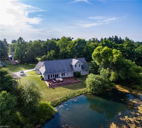1974 Granger Rd, Medina, OH 44256-8616
