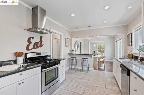 1515 Derby St, Berkeley CA  94703-1816 exterior