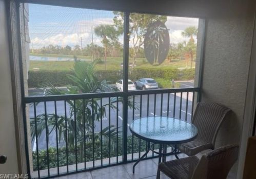 8920 Colonnades Ct, Bonita Springs FL 34135-7843 exterior