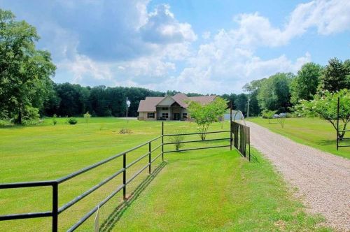 3130 Plainview Rd, Pineland, TX 75968-5244